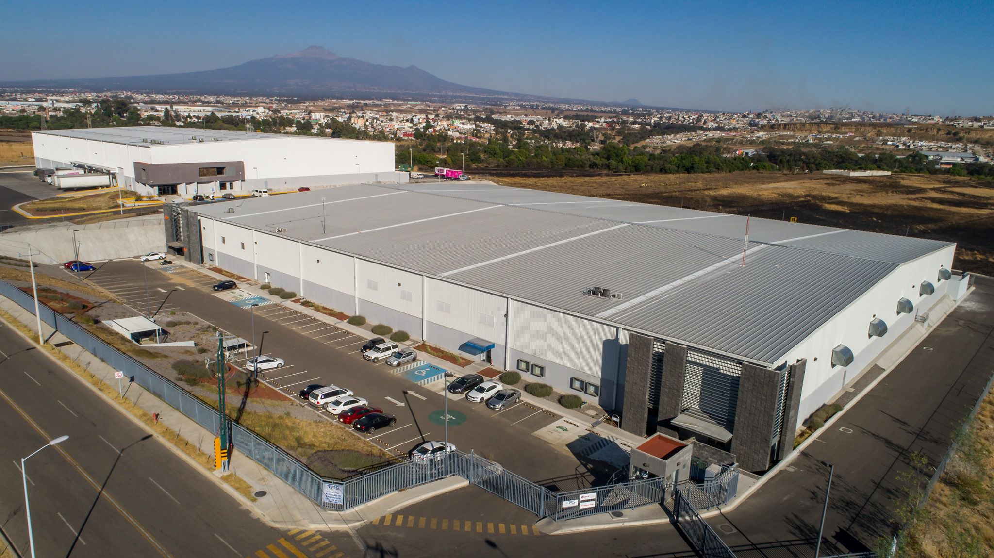 La inversión se realiza en mercados estratégicos para el sector automotriz como lo son Sonora y Guanajuato  