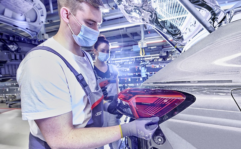 Audi inicia producción del modelo Q4 e-tron