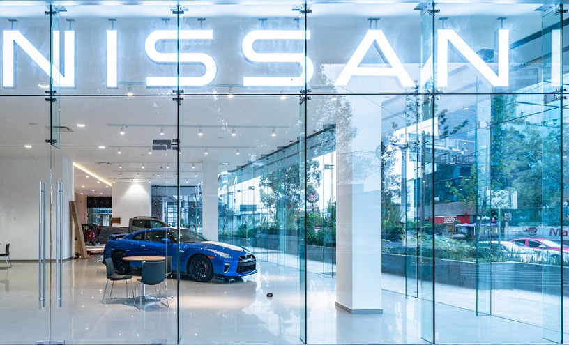  Nissan crea nuevo concepto de showroom en su edificio corporativo