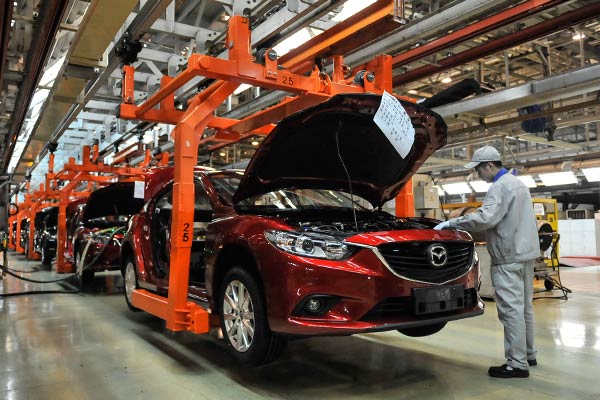  Mazda implementa su primer modelo de trabajo virtual