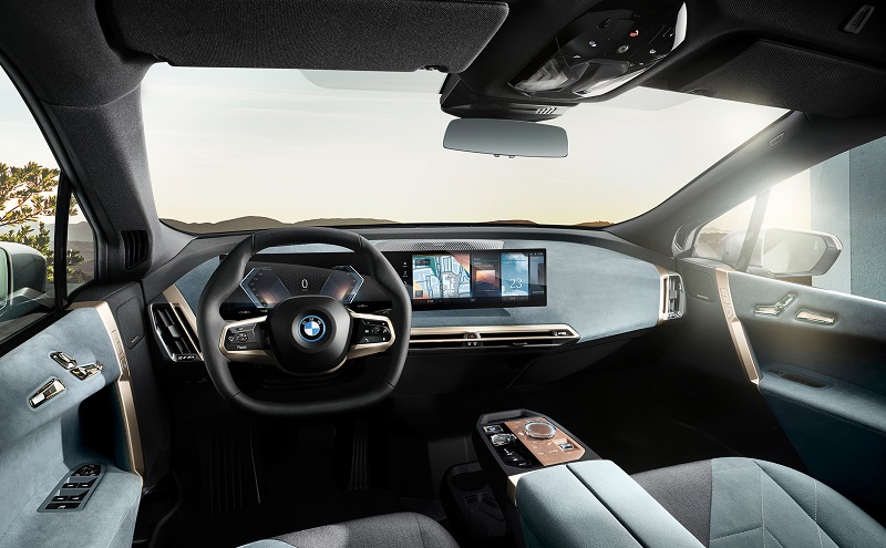 Continental crea tecnología que ofrece experiencia de usuario innovadora en el vehículo eléctrico BMW iX