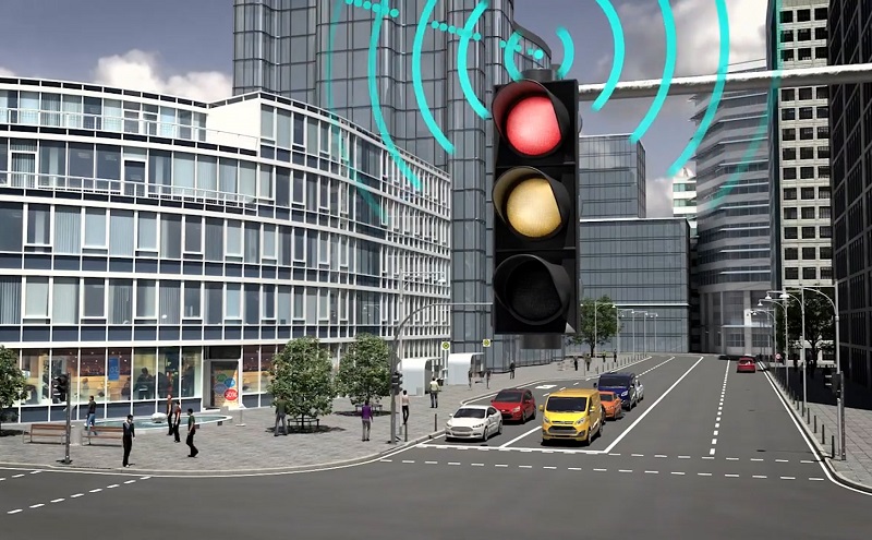 Ford trabaja en el desarrollo de semáforos inteligentes para vehículos de emergencia