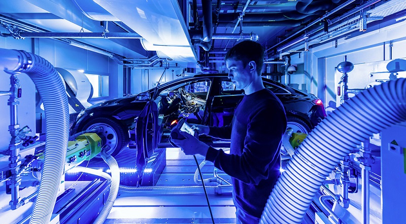 Mercedes-Benz abre Electric Software Hub, su planta de integración de software 