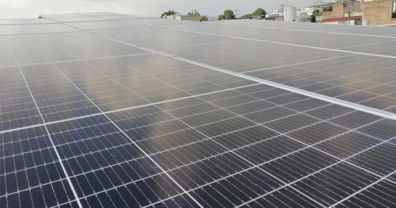 DSM México ayuda a reducir el 30% de consumo energético con paneles solares
