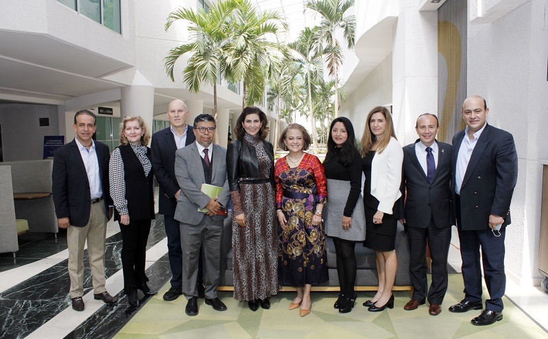 Foto oficial de la firma con integrantes del Clúster y Secretaría del Trabajo del Estado de México