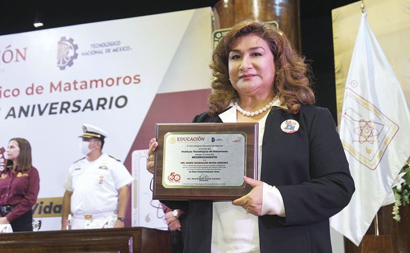 Recibe distinción del Instituto Tecnológico de Matamoros por su destacada trayectoria profesional