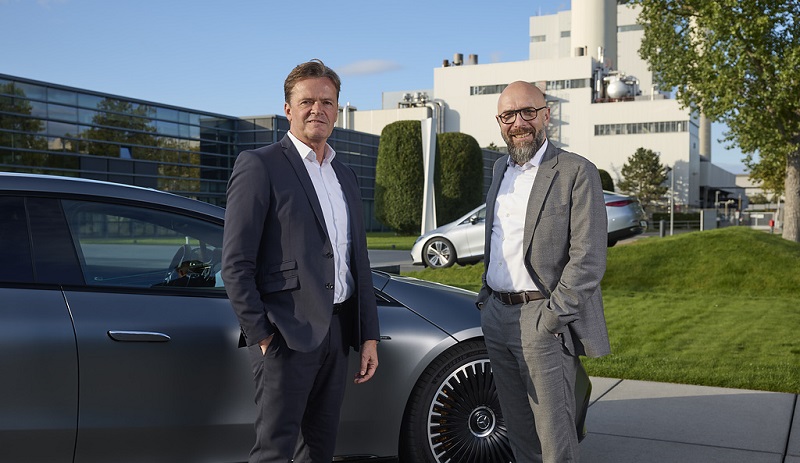 Mercedes-Benz y Rock Tech Lithium firman acuerdo para el suministro de litio para vehículos eléctricos