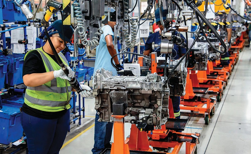 Producción de vehículos ligeros crece 9% en México