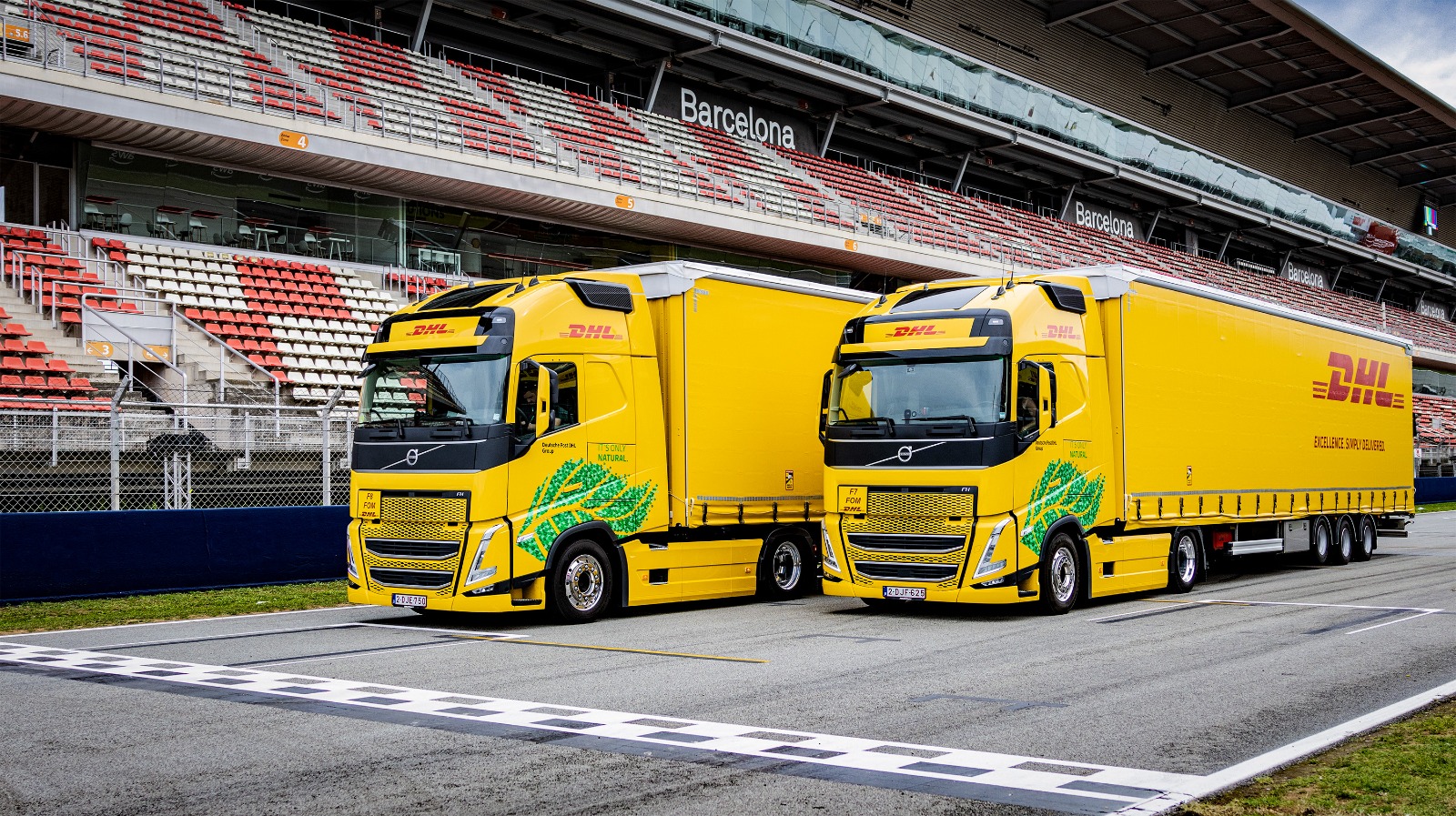 Presenta DHL primera flota de camiones impulsada por biocombustible