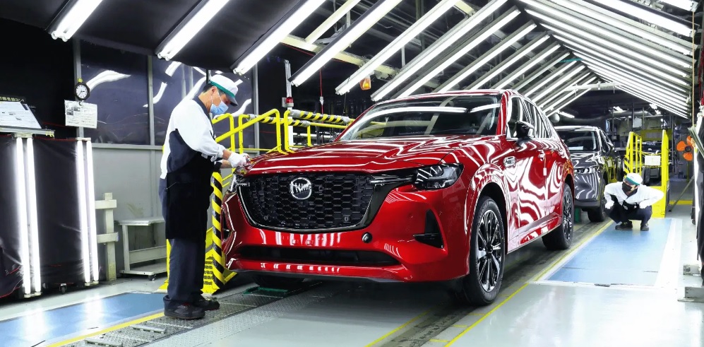 Mazda y Panasonic anuncian colaboración para proveer baterías a coches eléctricos