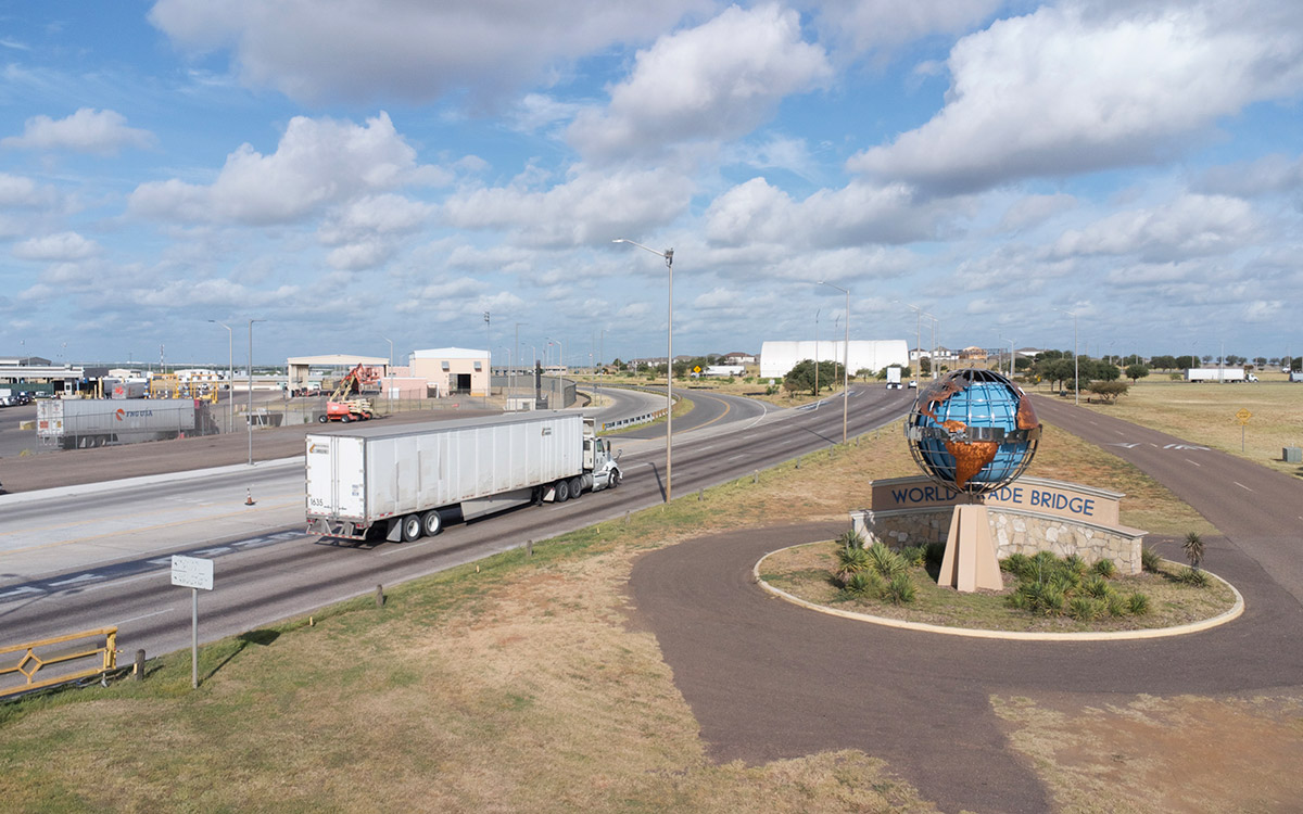 Desde Estados Unidos a México, la ciudad de Laredo es la que tiene más movimiento en toda la franja fronteriza