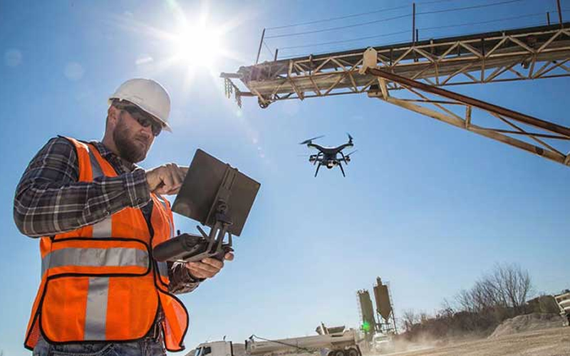 Drones y data aérea revolucionan sectores petrolero, minero y de transmisión de energía