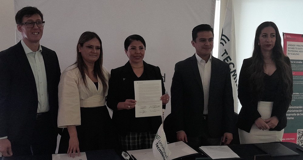 La Universidad Tec Milenio campus Ciudad Juárez inauguró un programa de posgrado, un máster en Automatización y Robótica, en colaboración con Siemens Ciudad Juárez y apoyo de index de la localidad.