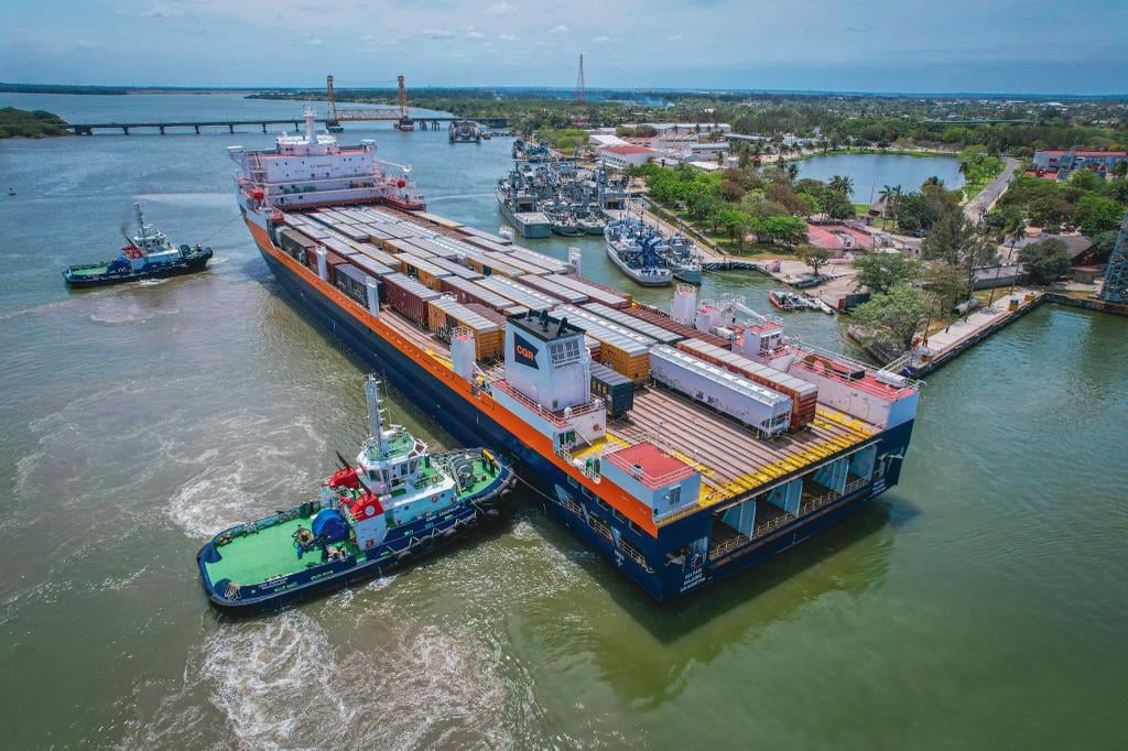 En Veracruz están los puertos de Coatzacoalcos y Veracruz que lideran las listas de actividad de carga en México