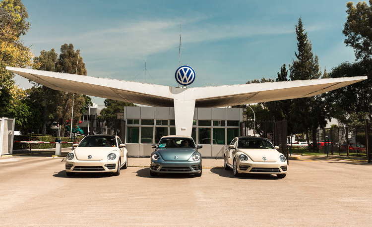 Volkswagen de México celebra 56 años de historia en Puebla
