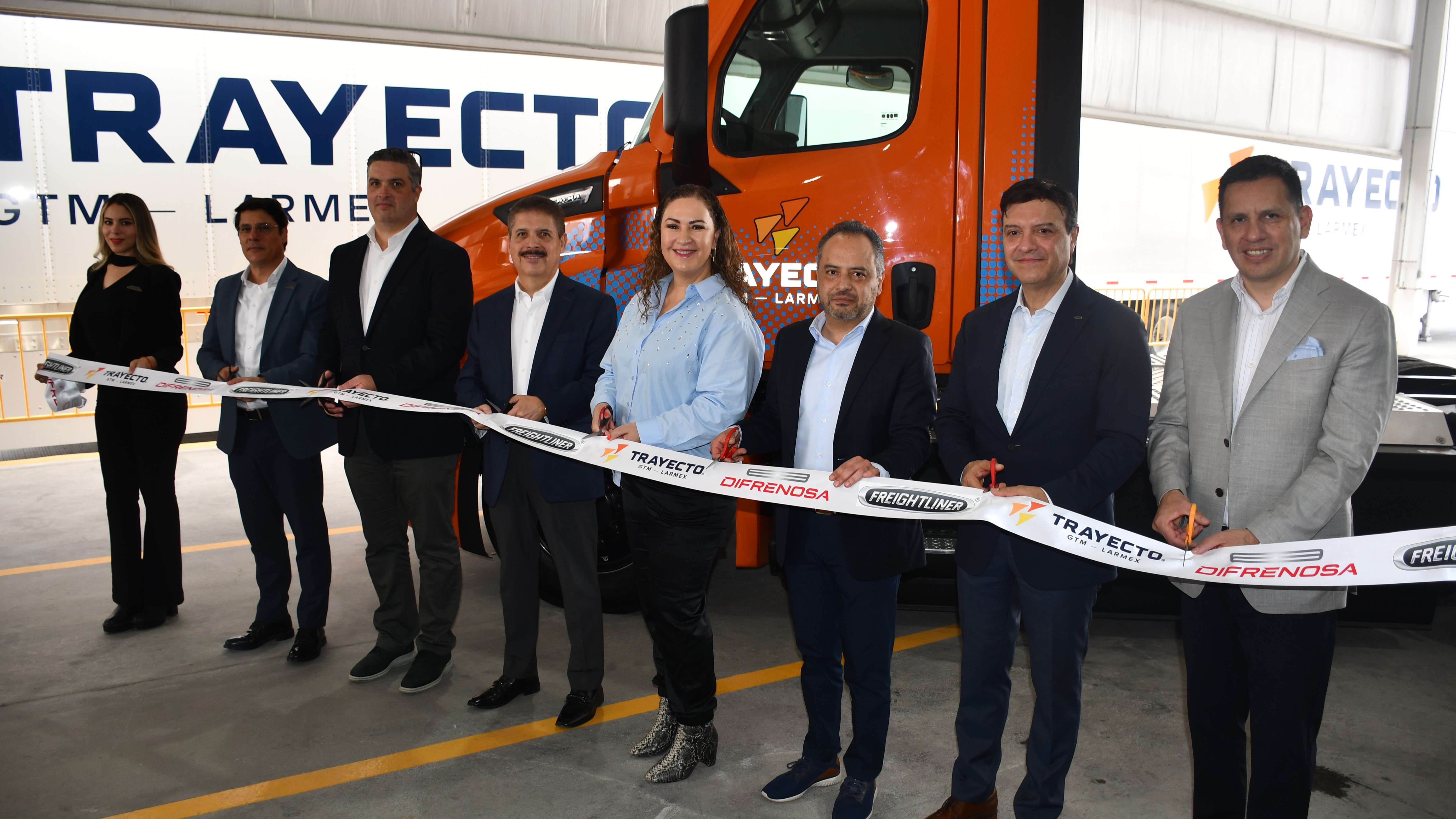 Daimler Truck México y Trayecto inician proyecto de electromovilidad