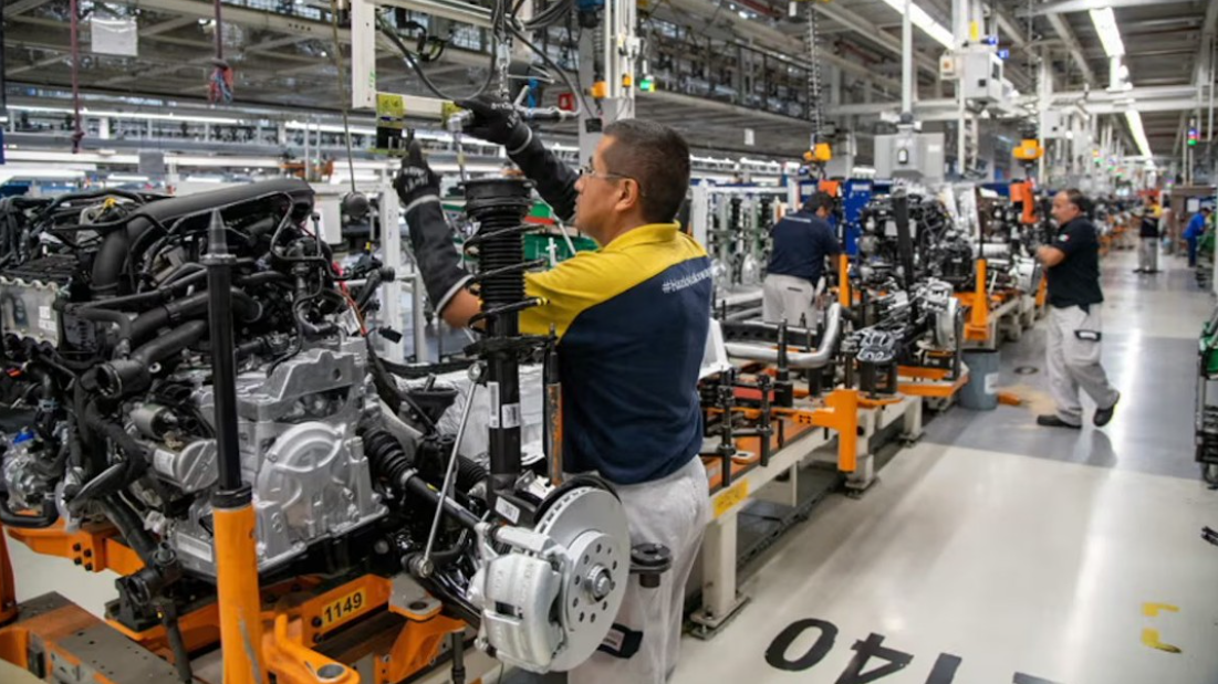 Volkswagen de México reporta crecimiento de 73.3% en la producción de autos