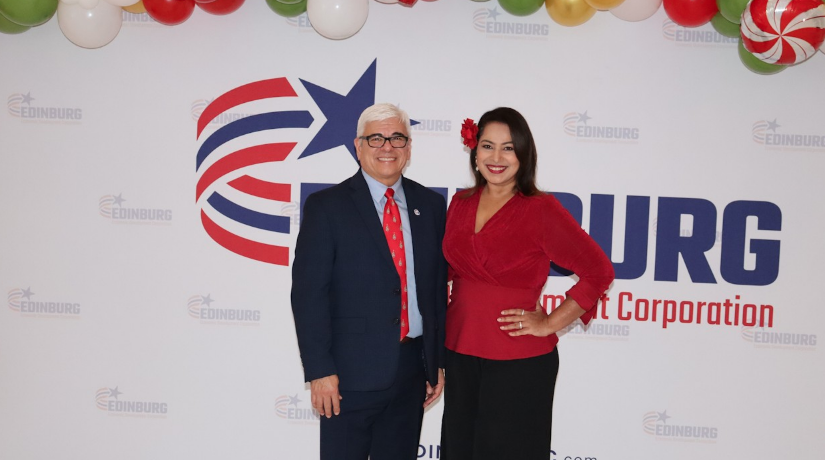 De izquierda a derecha; Raudel Garza, CEO Edinburg EDC; Dina Sabnani, vicepresidente Cámara de Comercio Hispana RGV.