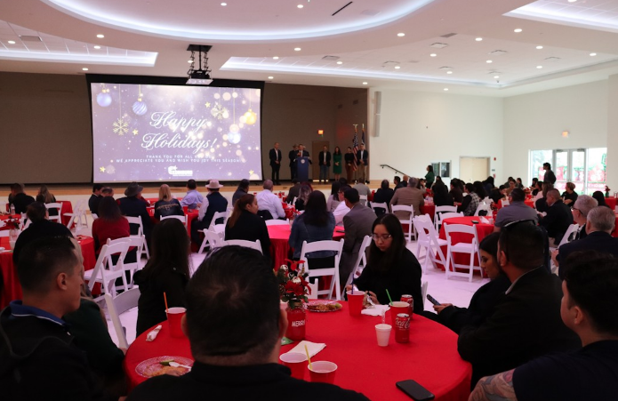 Vista general del festejo navideño 2024 en Edinburg