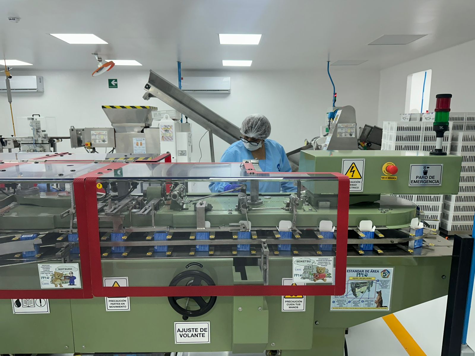 La planta opera los 365 días del año con 3 turnos dependiendo el producto