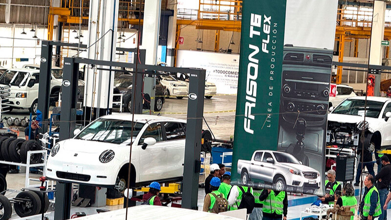 Actualmente, la empresa cuenta con una capacidad instalada de producción de 60,000 unidades al año en un solo turno.