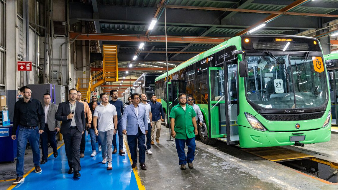 Mano de obra mexicana garantiza calidad en la producción de transporte público en Nuevo León.