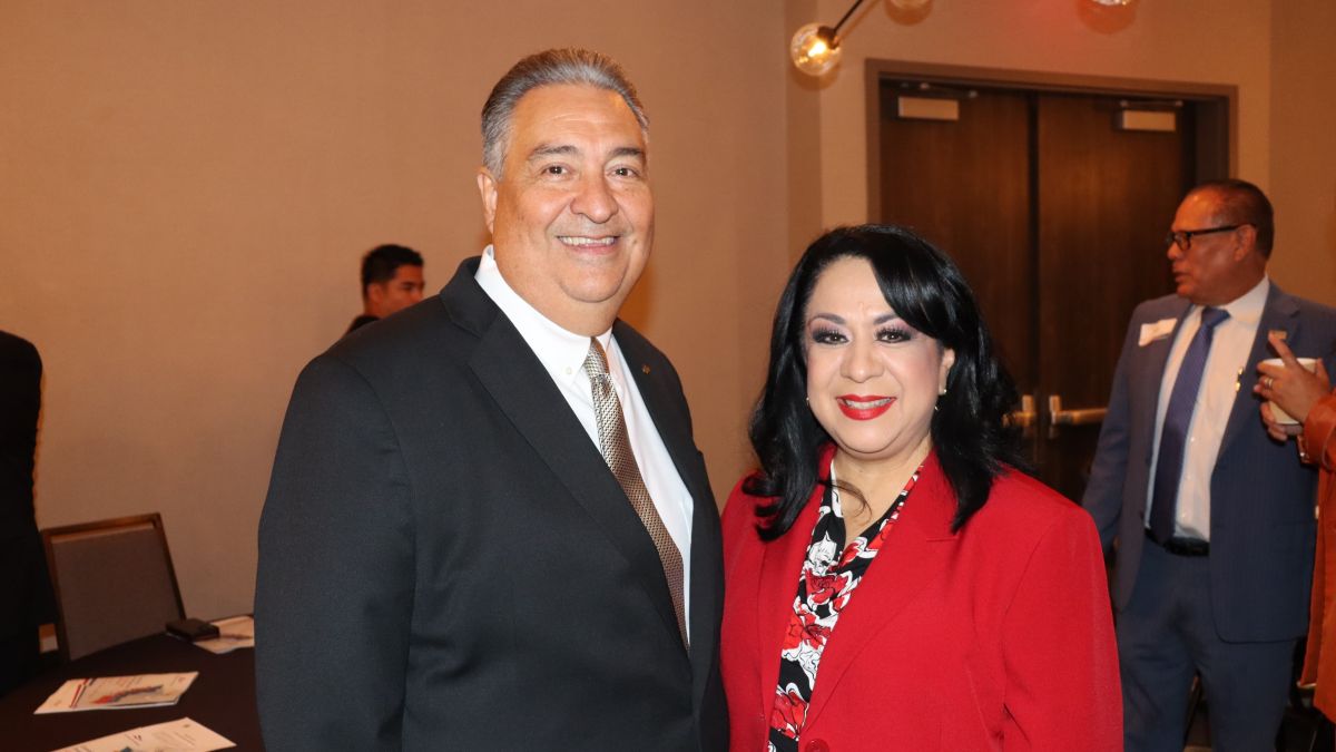 Adam González, CEO de COSTEP y Marie García, Sames Enginering & Services