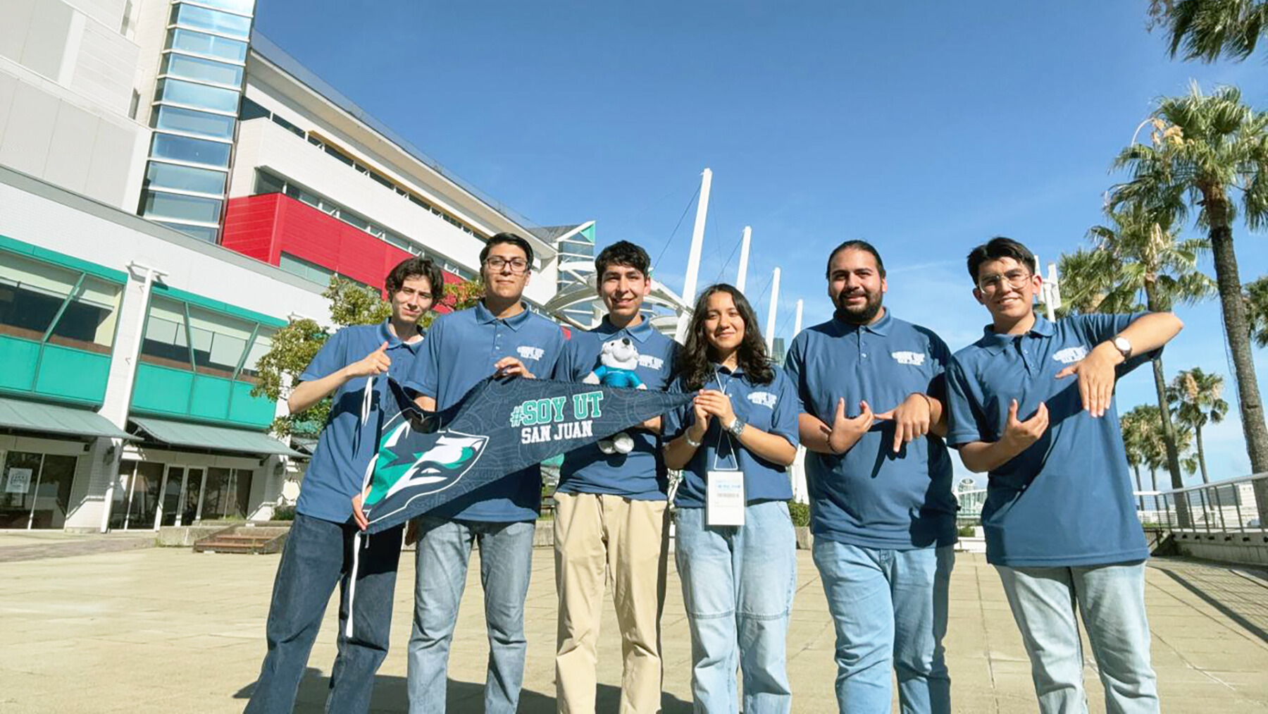 Estudiantes queretanos fortalecen habilidades en industria 4.0 en Japón