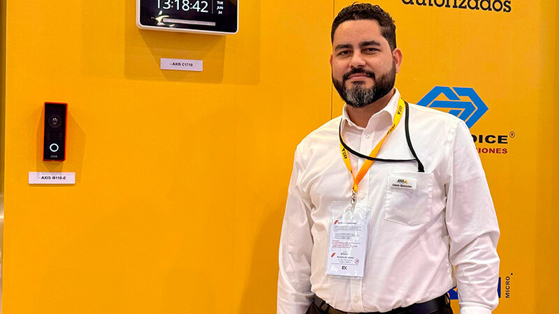 Jason González, representante de Axis Communications.