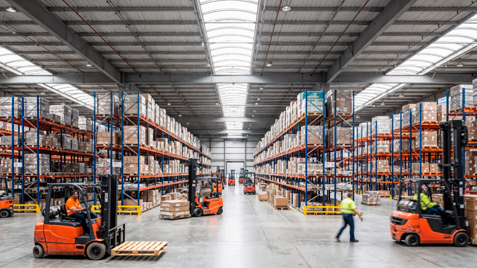 México recibió en julio de 2025 inversiones millonarias en manufactura, automotriz y bienes raíces industriales, fortaleciendo su crecimiento económico y su infraestructura productiva.