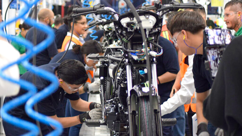 La planta Ensamblika fabrica más de 50 modelos de motocicletas y cuatrimotos.