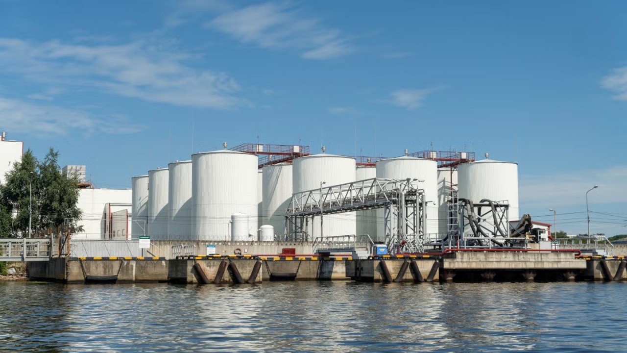 La terminal AMIGO LNG entregará GNL de forma más competitiva a los mercados globales, mientras refuerza la posición de México en el comercio energético internacional .