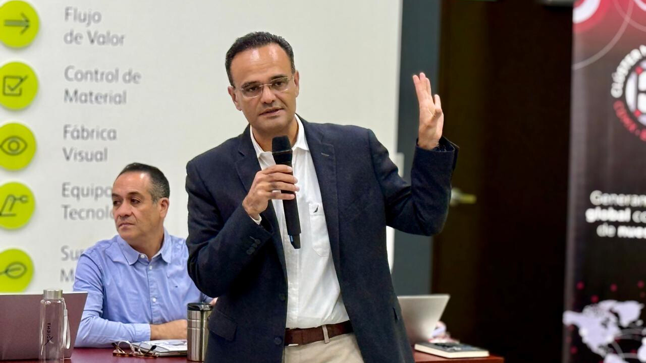 Fernando Buchholz, gerente de la planta de Adient en Lerma