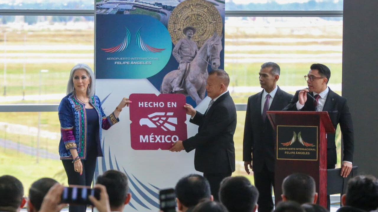 AIFA y Mexicana de Aviación reciben el distintivo “Hecho en México” como símbolos de confianza e identidad nacional