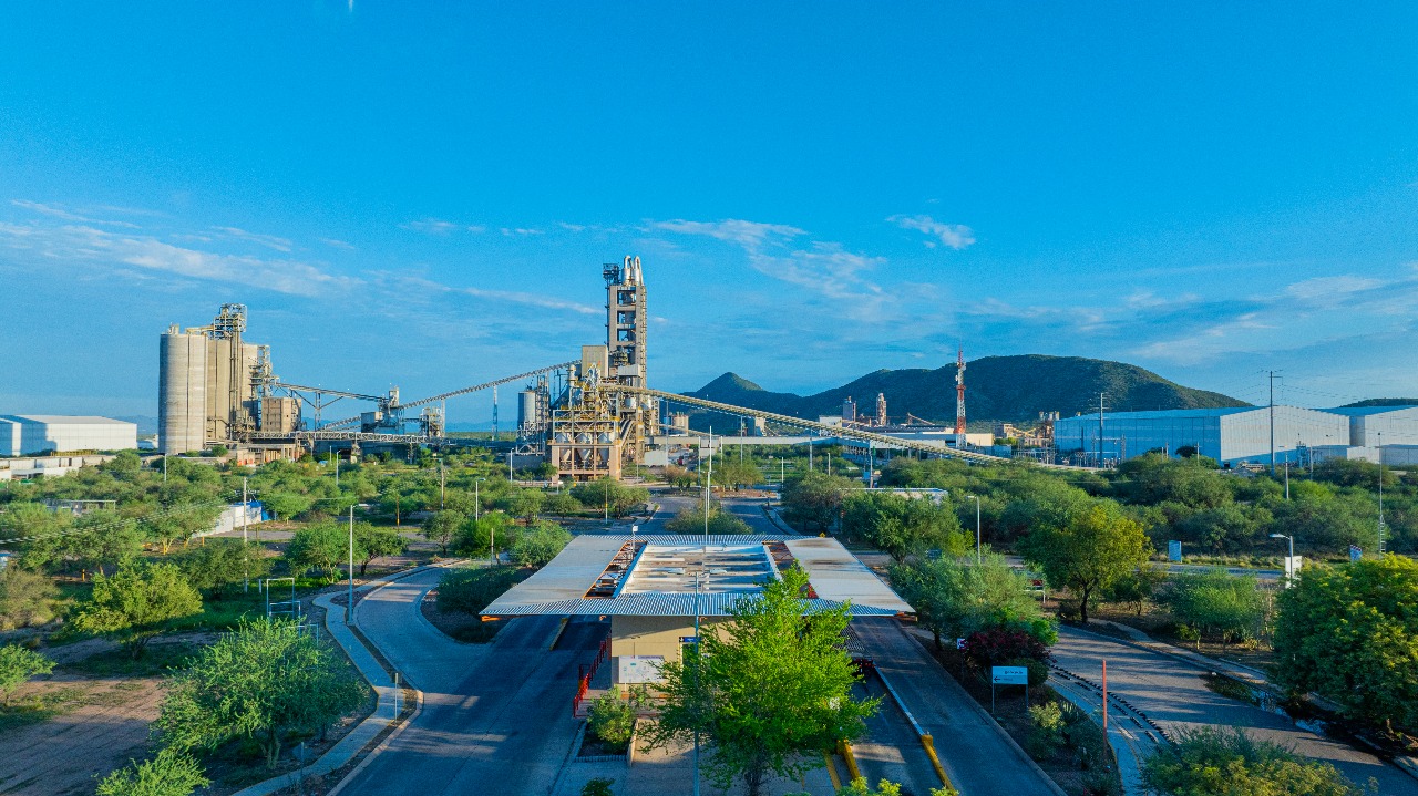 Holcim México acelera la descarbonización industrial con inversiones estratégicas