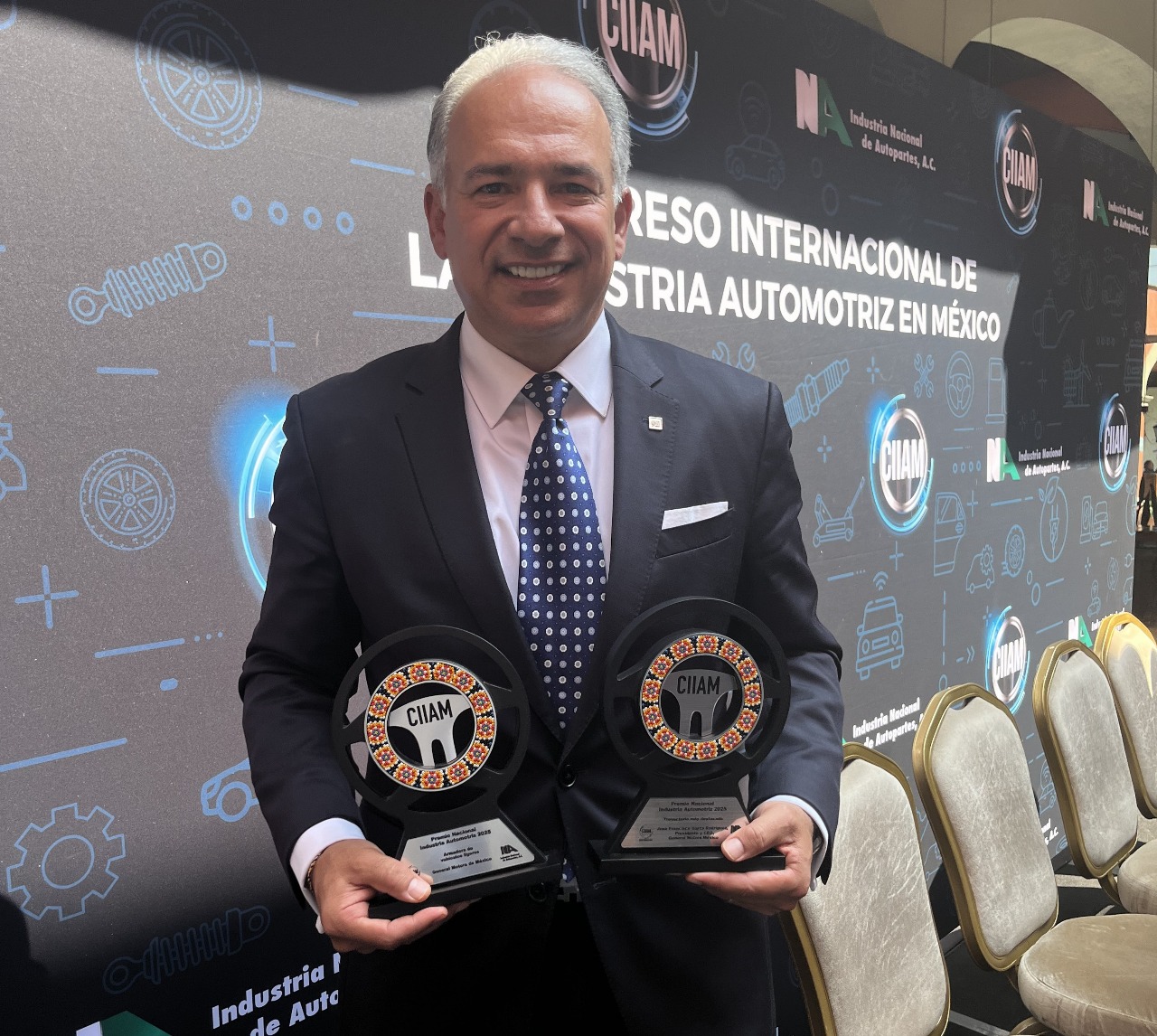 Francisco Garza, presidente y director general de General Motors de México.