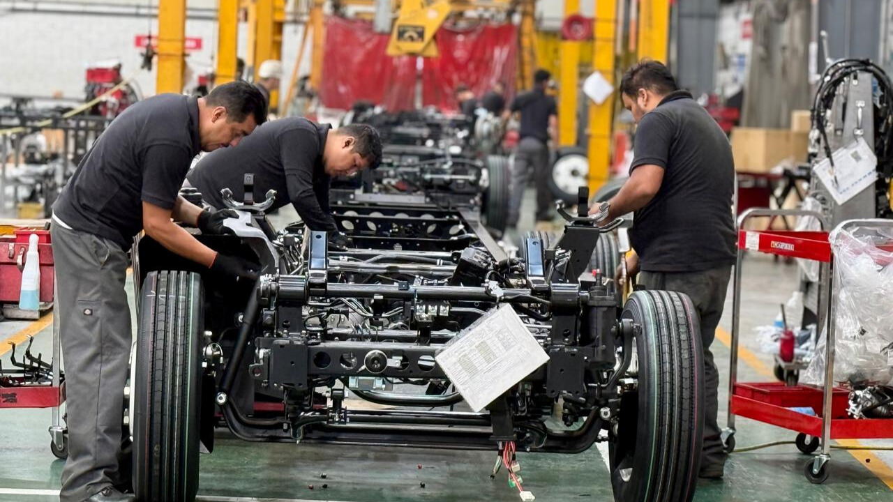 México fortalece su posición regional en el sector automotriz frente al avance asiático