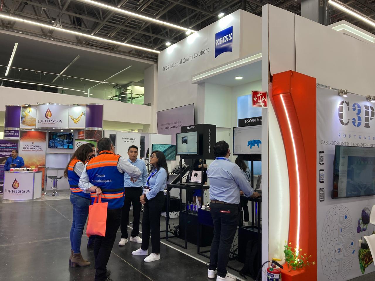 Zeiss invitó a los visitantes de la Expo Guadalajara a conocer las nuevas tecnologías innovadoras y soporte especializado que ofrece la empresa.