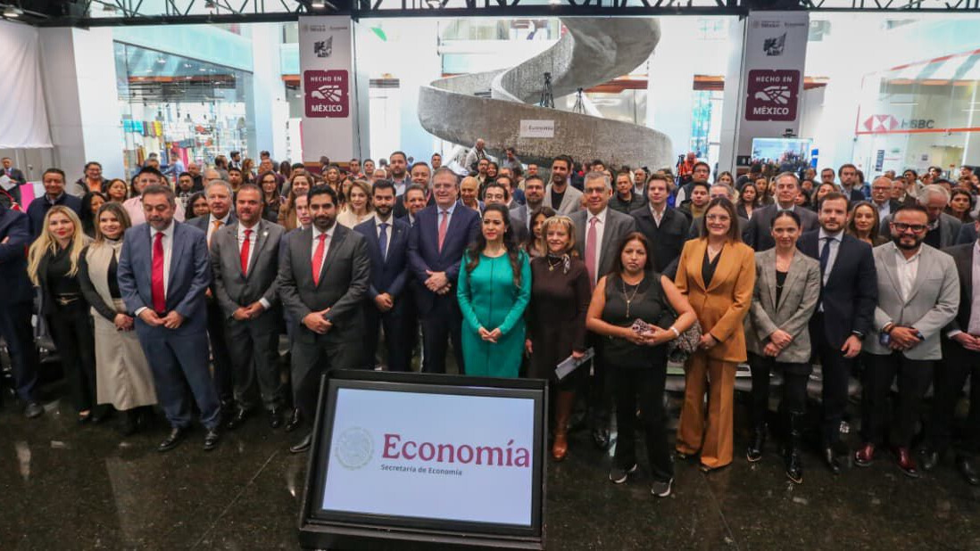 Economía y BBVA anuncian 120,000 mdp para modernizar el sector textil y del calzado