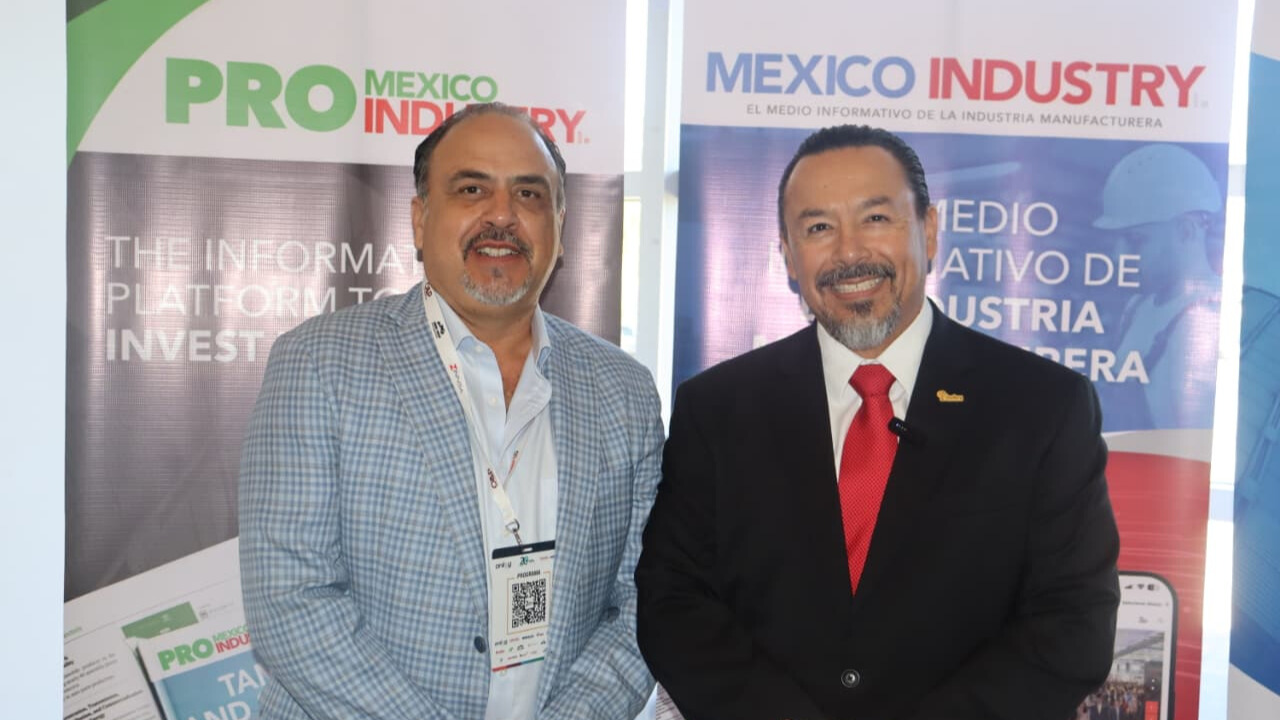 Sergio Gracia, presidente de Mexico Industry Media Group y Enrique Morán, presidente de index Nuevo Laredo.