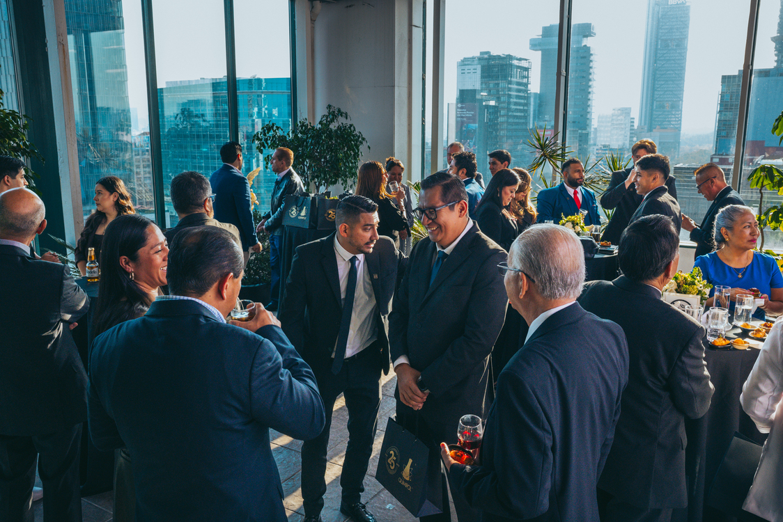 QUIMIPOL conmemora 25 años fortaleciendo alianzas con la industria química en México