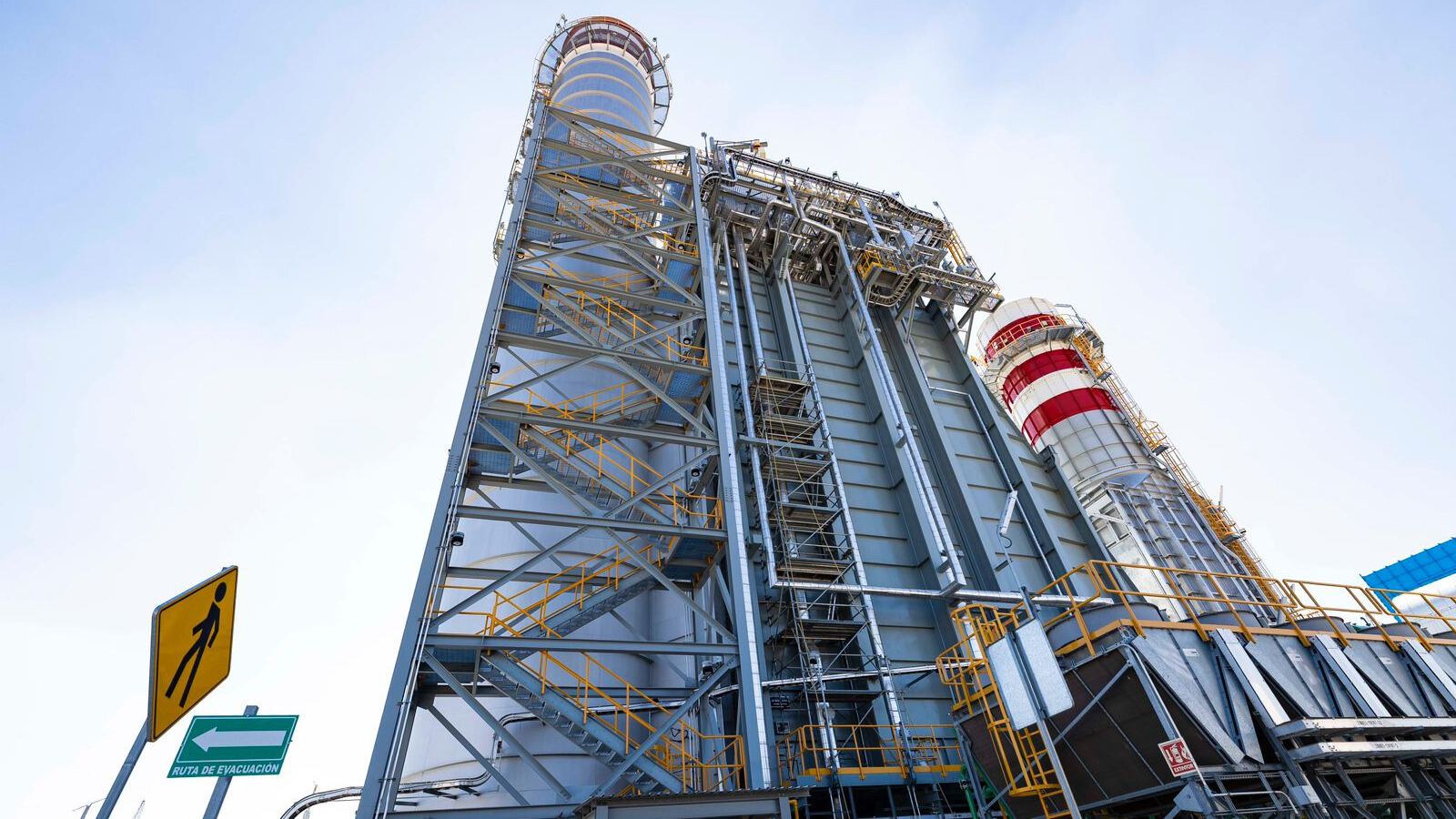 Inauguran en Querétaro planta estratégica para el sistema eléctrico nacional