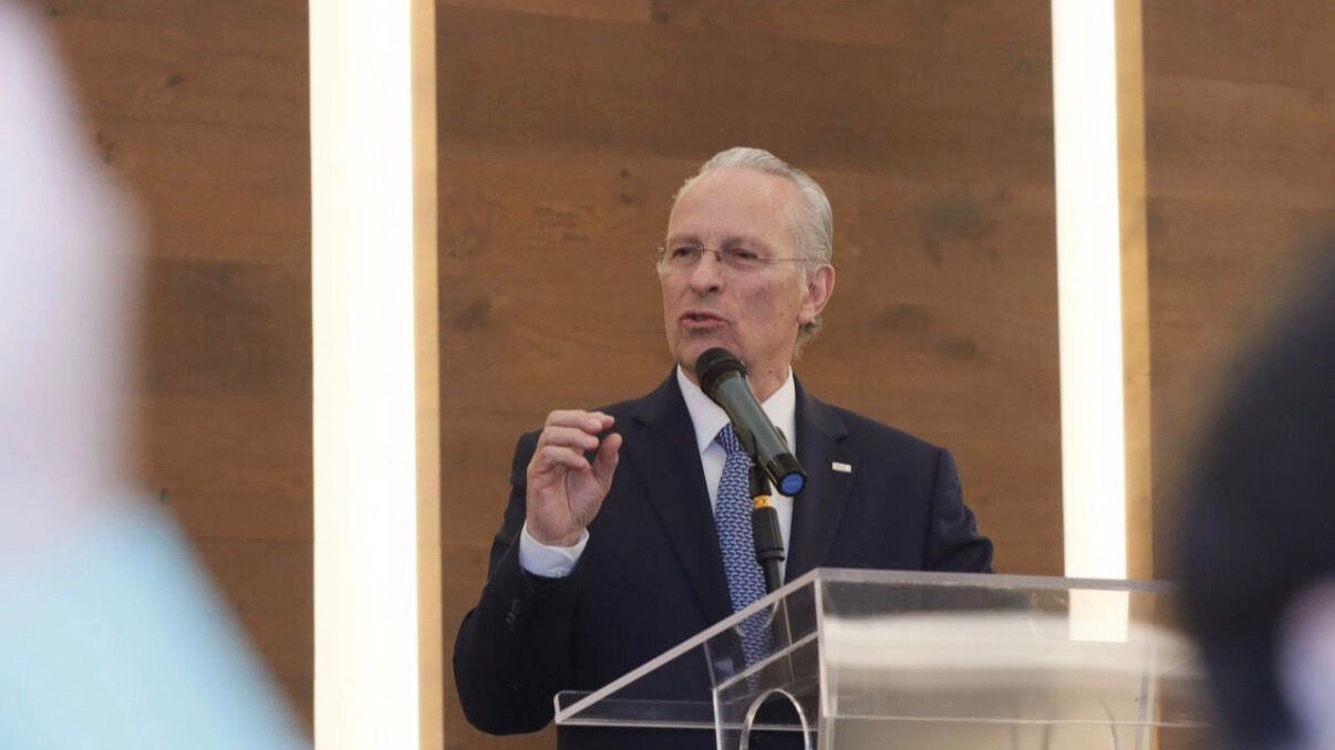 José Medina Mora Icaza.
