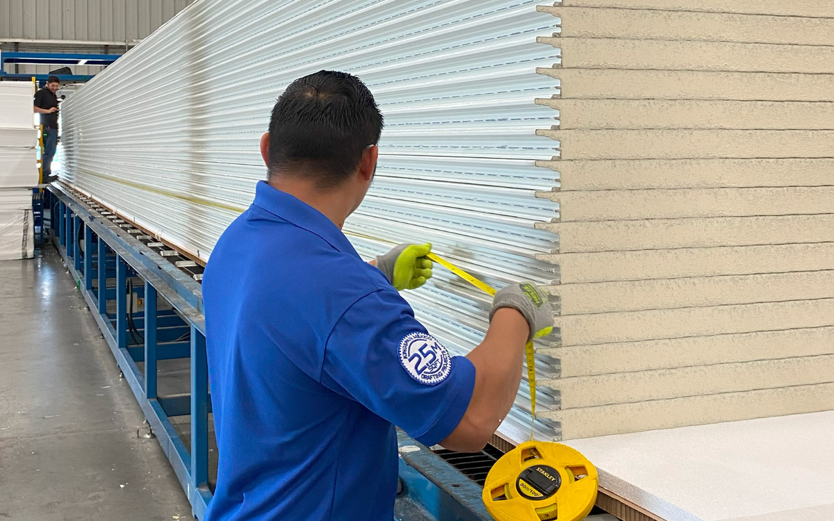 Sus recubrimientos con soluciones PIR, y próximamente QuadCore®, mejoran excepcionalmente la eficiencia térmica y reducen costos operativos.