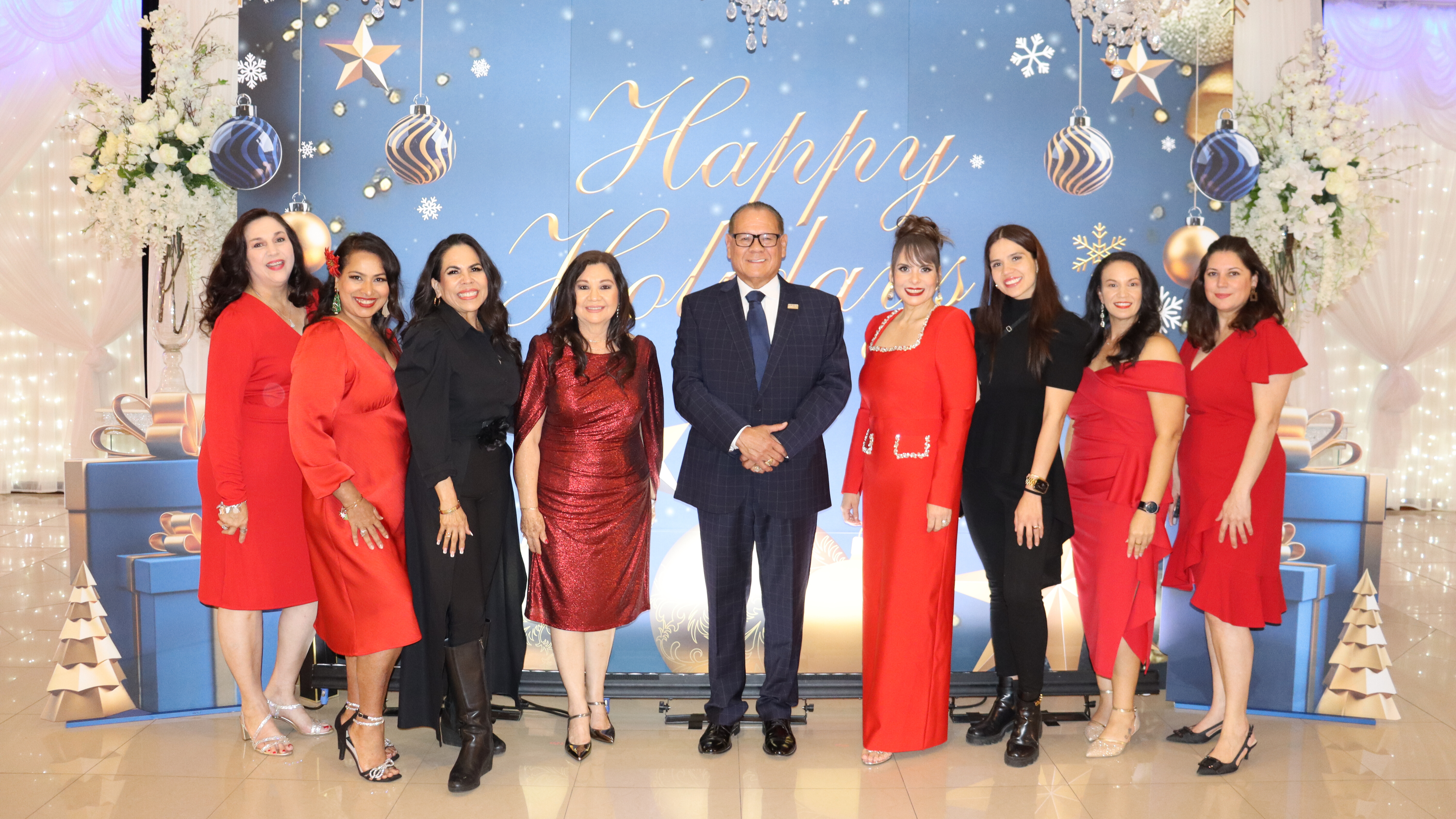 Dina Sabnani, with Joyful Heatly Living; Melissa Rodríguez; Lulu Jaramillo Owner of Regency Hall; Maribel García, Executive Administrative Assistant at Pharr EDC; Victor Pérez, CEO at Pharr EDC; Lilvette Santos, Economic Business Development Director at Pharr EDC; Diana Bojorquez, owner of Regency Hall; Dayonna McKinney; Leticia Adame, Mrketing Director.