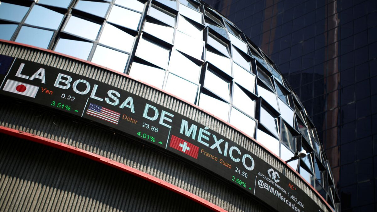 Alta dirección mexicana prevé cautela económica en 2026, pero mantiene planes de inversión