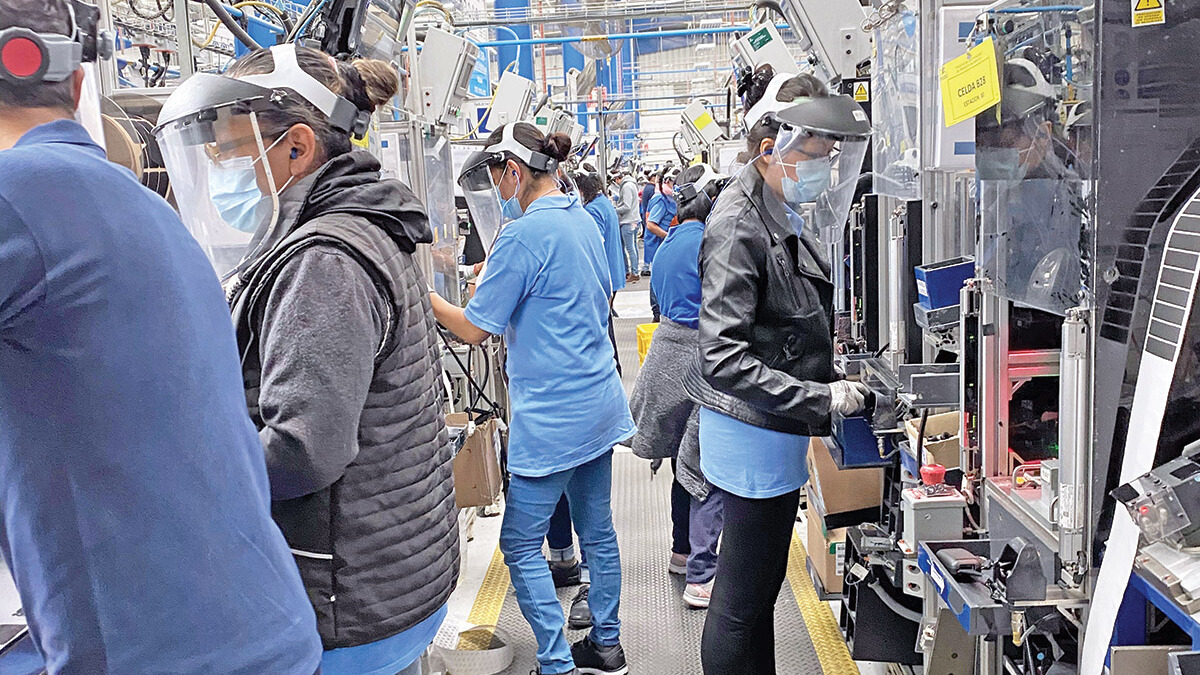 México registra superávit comercial de 663 millones de dólares en noviembre de 2025