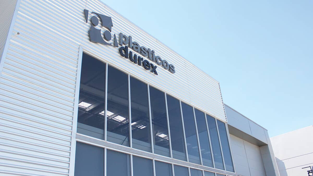 Querétaro gana competitividad automotriz con la expansión de Plásticos Durex