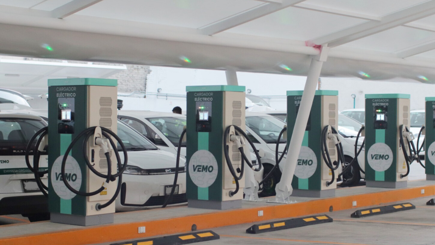 Red de carga para vehículos eléctricos en México creció 26% en 2025