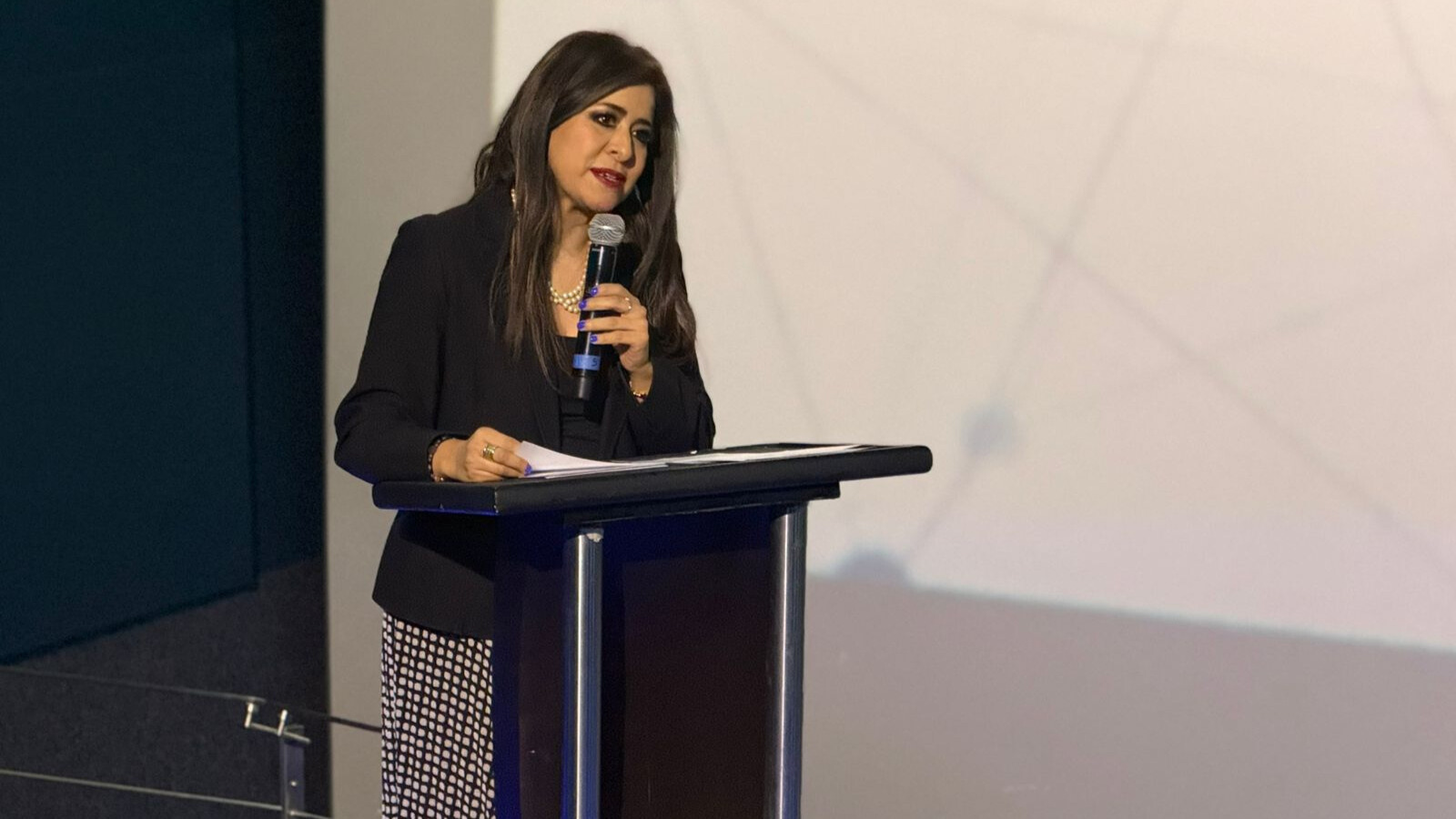 Laura González, secretaria de Desarrollo Económico del Estado de México.